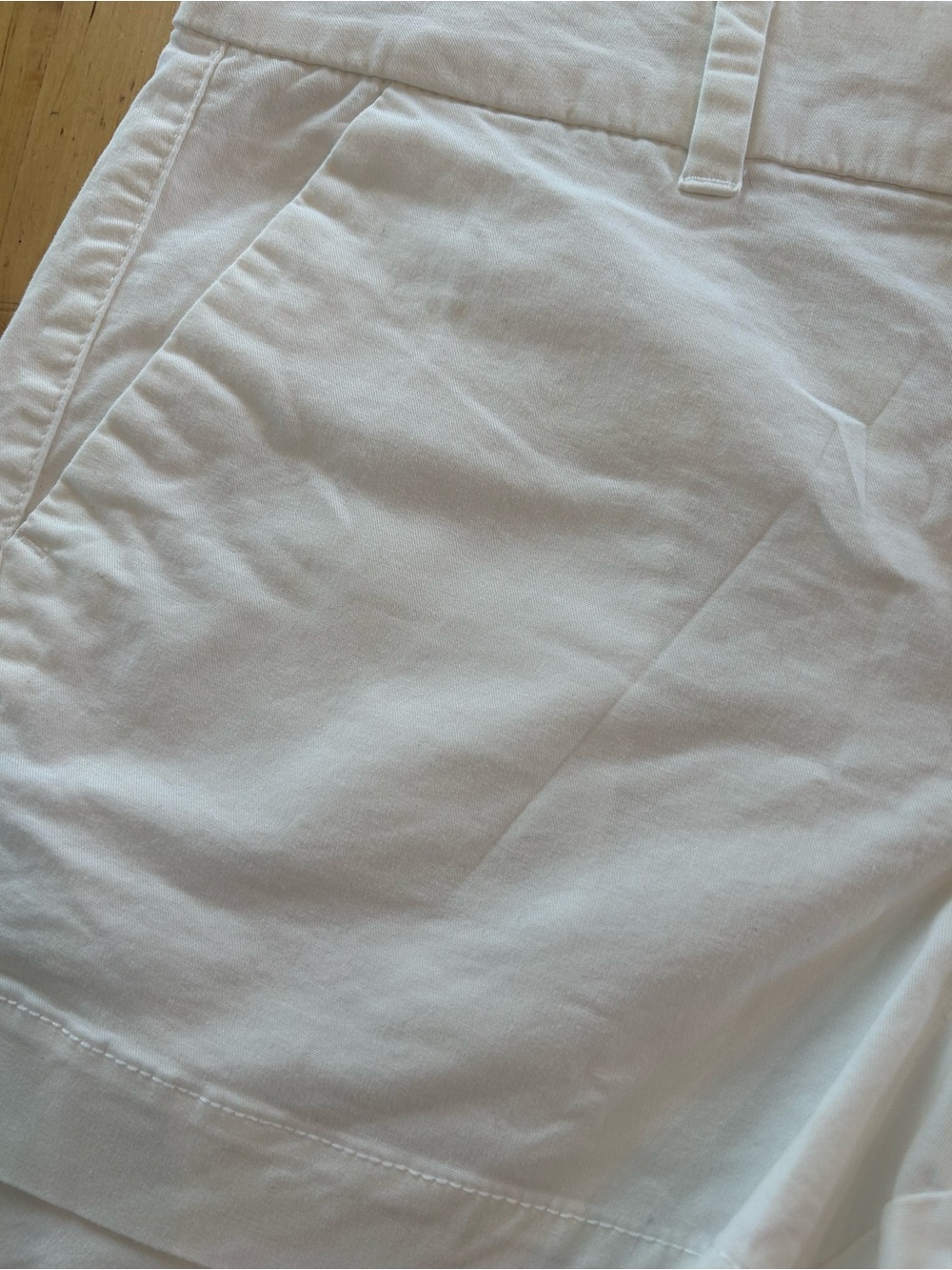 Old Navy White Everyday Chino Shorts Size 6 Mid Rise Cotton Stretch - Picture 4 of 9